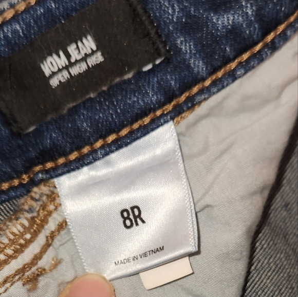 EXPRESS Mom Jean Super High Rise, Dark Wash, size 8R - Picture 9 of 13